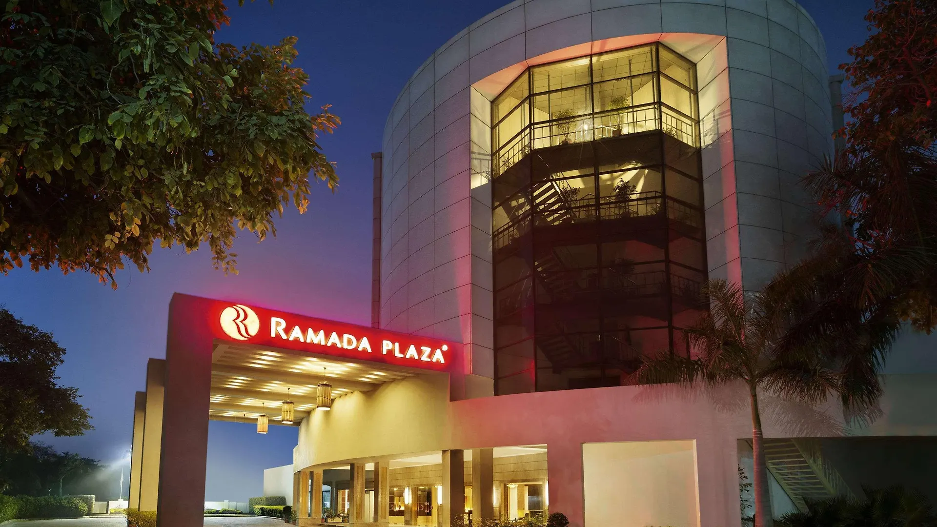 Ramada Plaza By Wyndham Jhv Varanasi Hotel