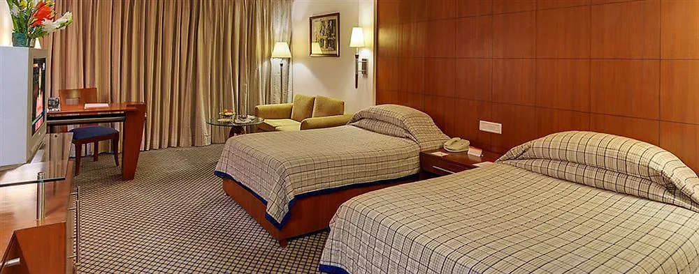 Hotel Ramada Plaza By Wyndham Jhv Varanasi